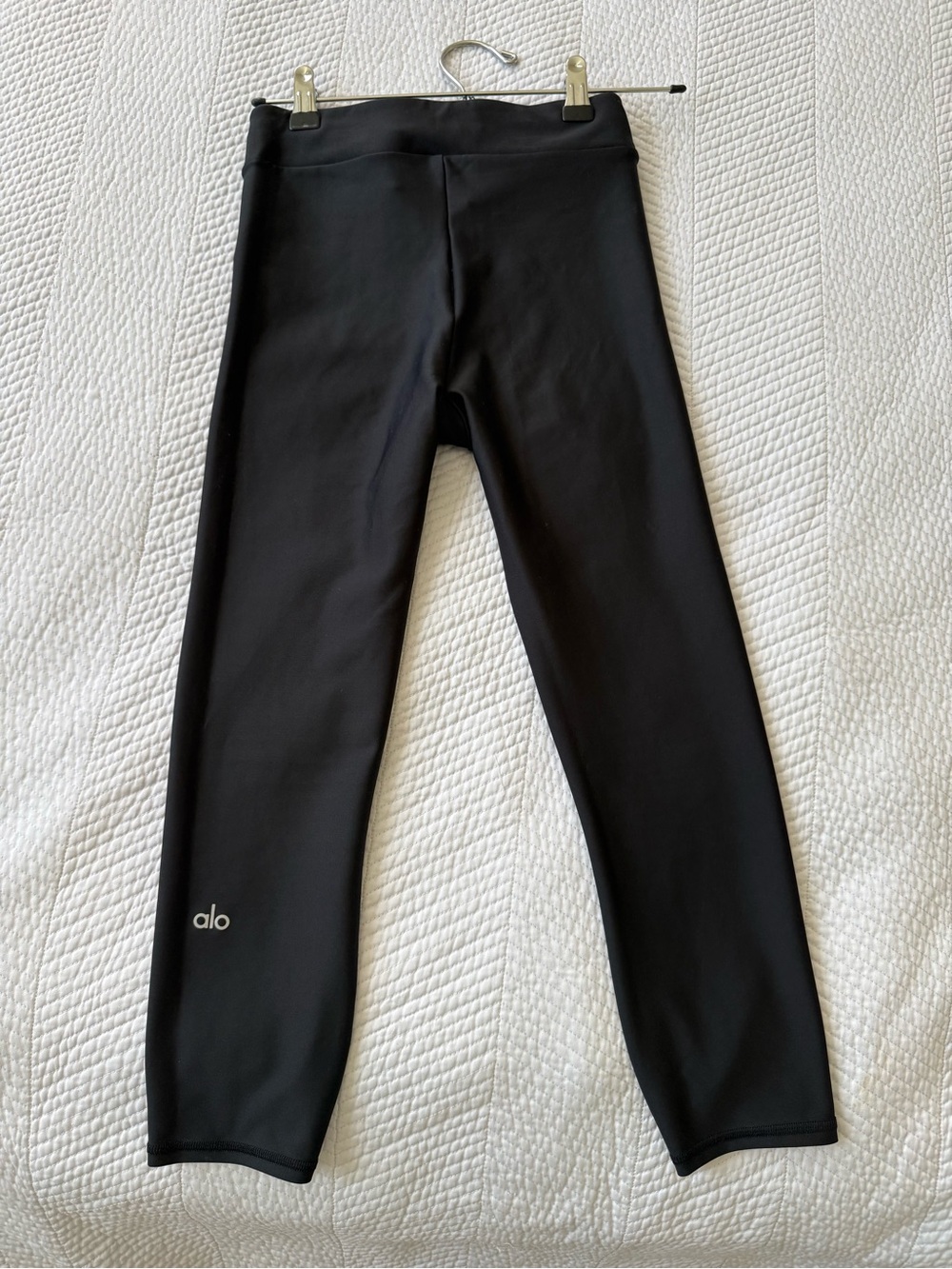 Airlift High-Waist Conceal Zip Capri